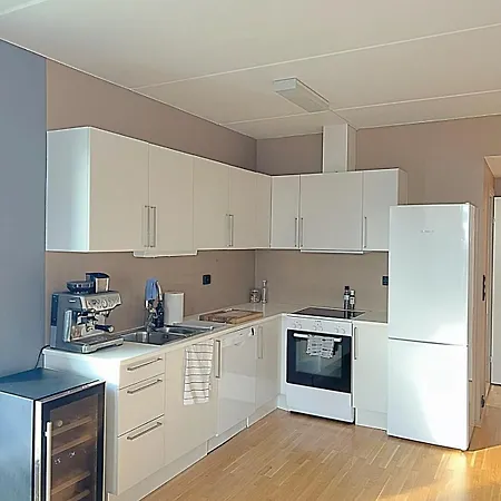 Floor Corner 66 Sq M With 2 Bedrooms * Tromso