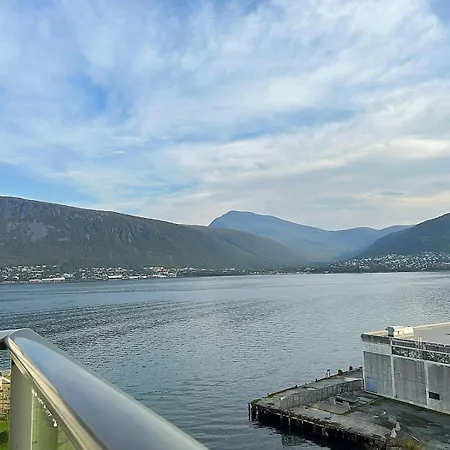 Floor Corner 66 Sq M With 2 Bedrooms Apartment Tromso